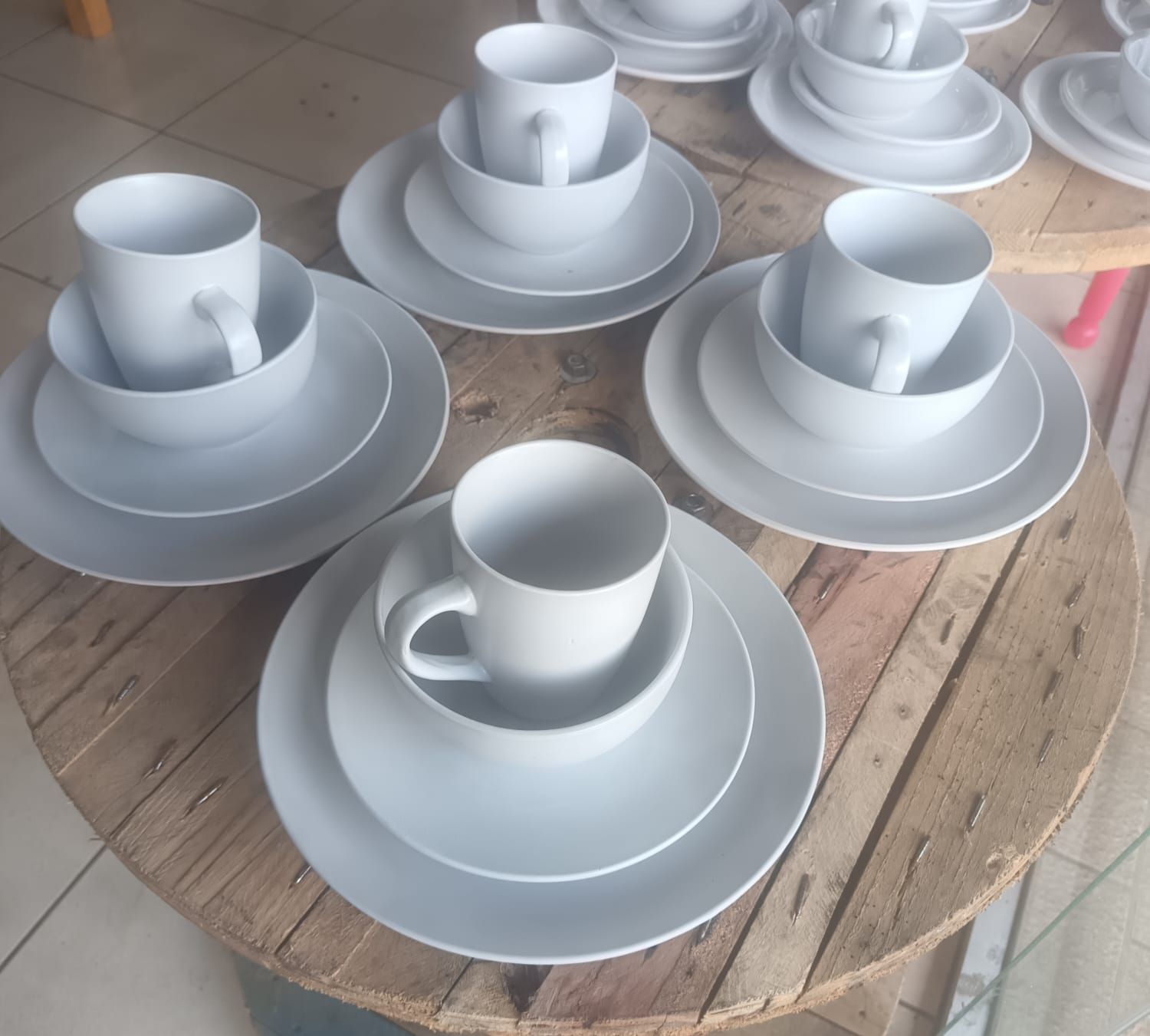 VAJILLA 16 PIEZAS BLANCA MATE PARA 4 PERSONAS MARCA ANKO