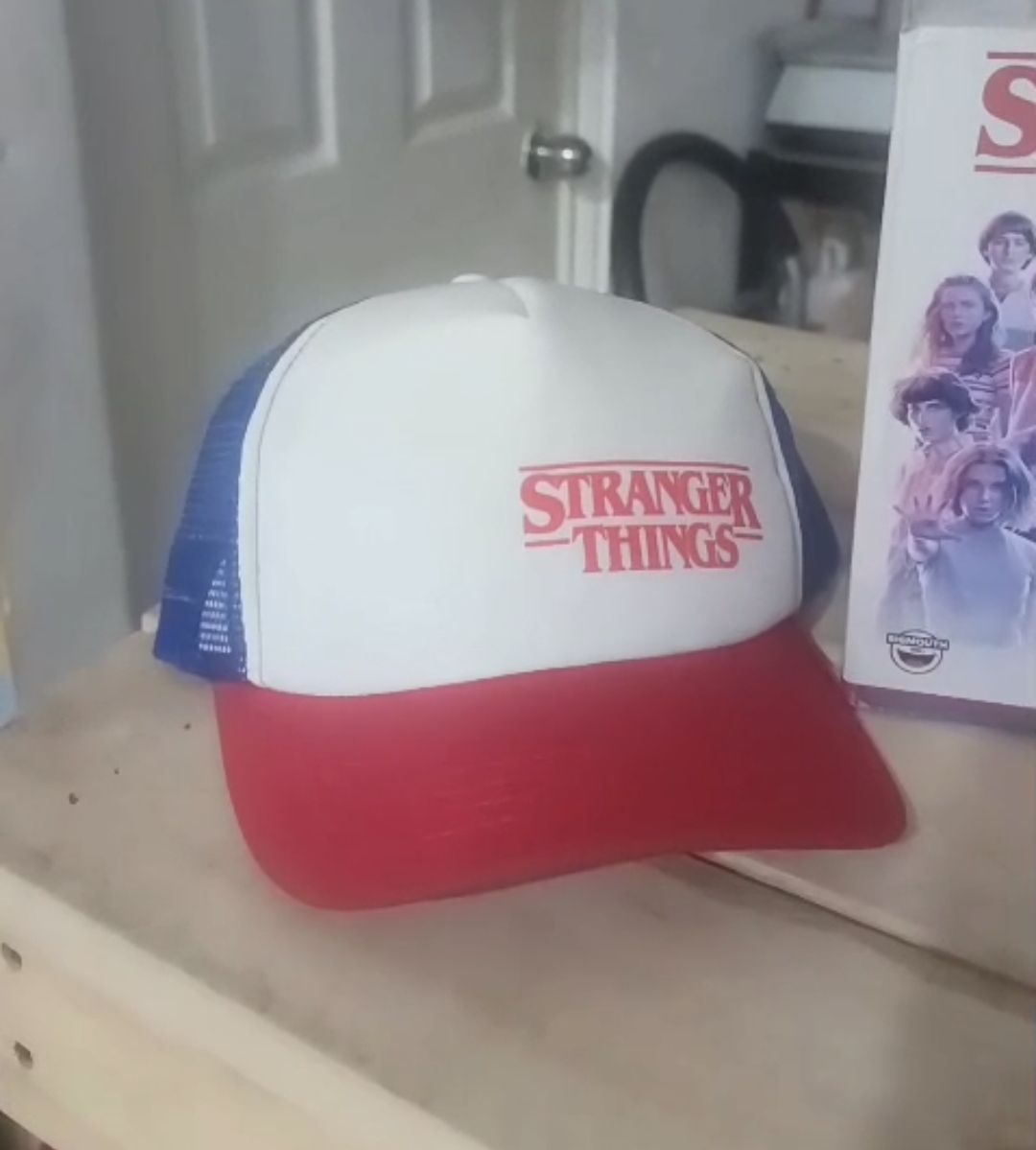 COMBO DE DOS GORRAS ST