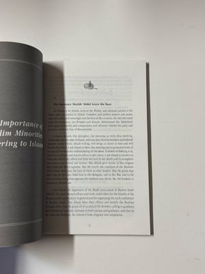 Muslim Minorities: Fatawa Regarding Muslims Living as Minorities (Paperback)