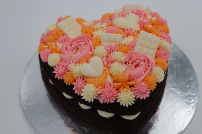 LOL 20cm Traditional Style Cake