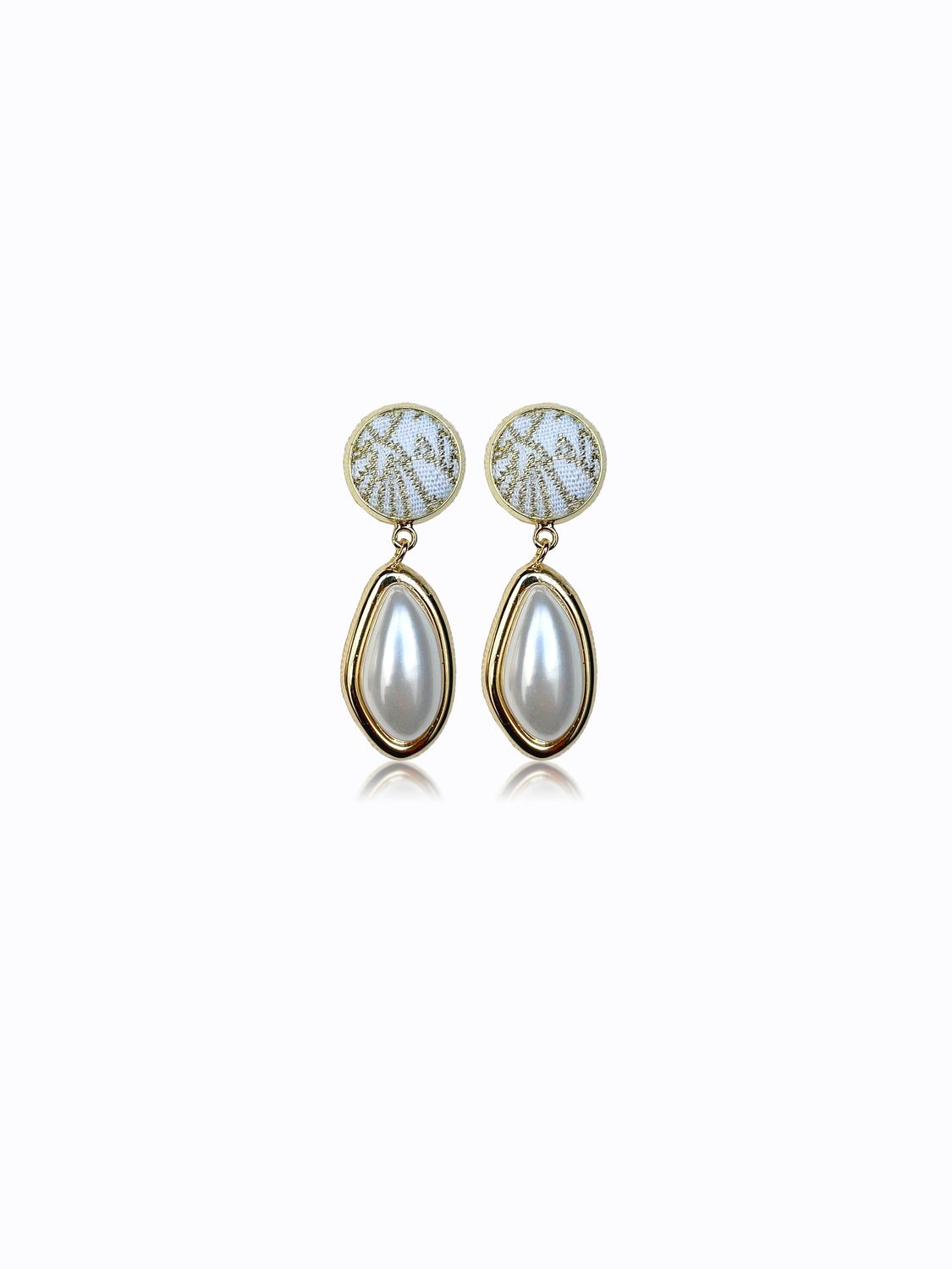 Pearl Drop Silk Earring, White