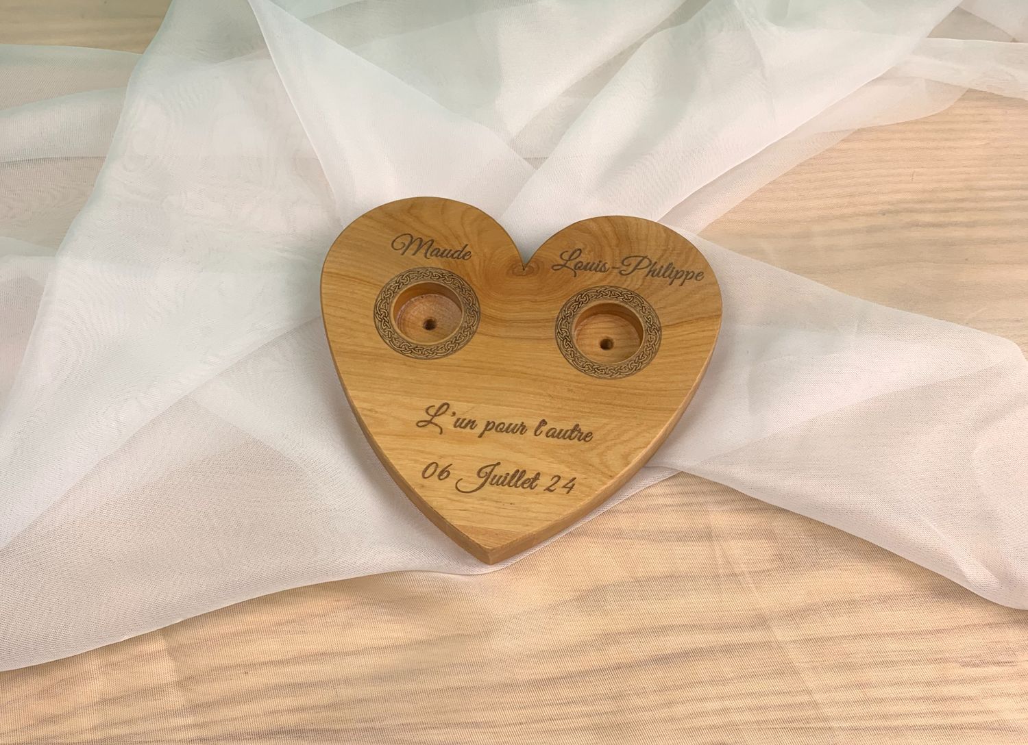 Plateau à bagues de mariage en bois durable