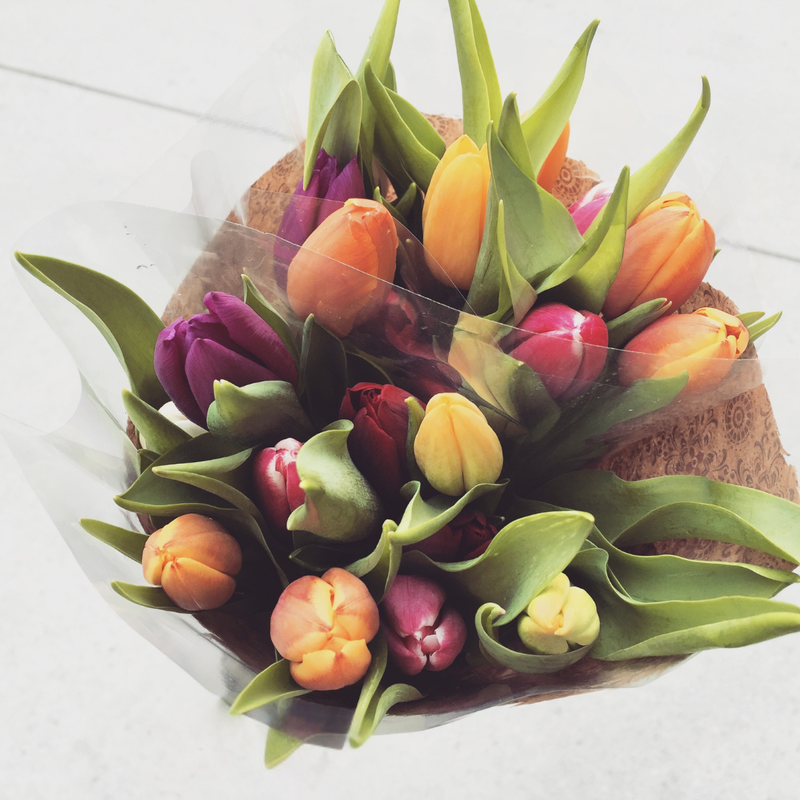 RAMO DE TULIPANES ESPECIAL
