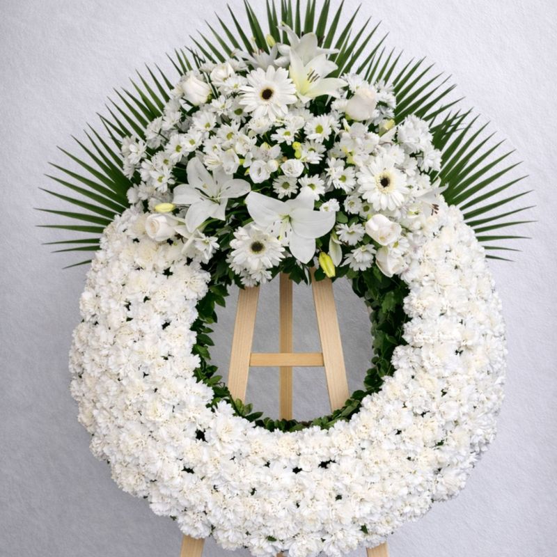 CORONA FUNERARIA CON UN CABECERO