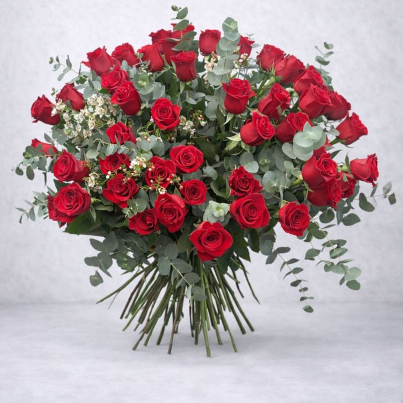 RAMO DE ROSAS ROJAS MILAN