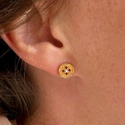 TUUM MONO ORECCHINO ORO GIALLO 18kt. CON BRILLANTE TUUM MONO ORECCHINO ORO GIALLO 18kt. CON BRILLANTE