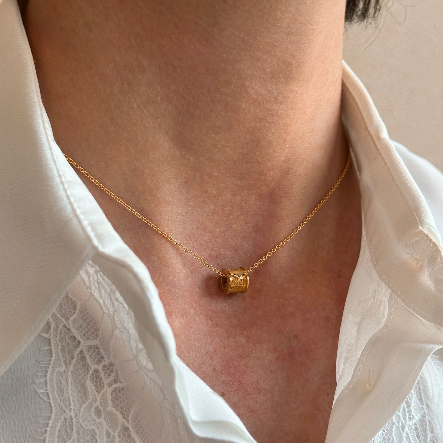 TUUM CATENA CON INCIPIT MATER ORO GIALLO 18 KT