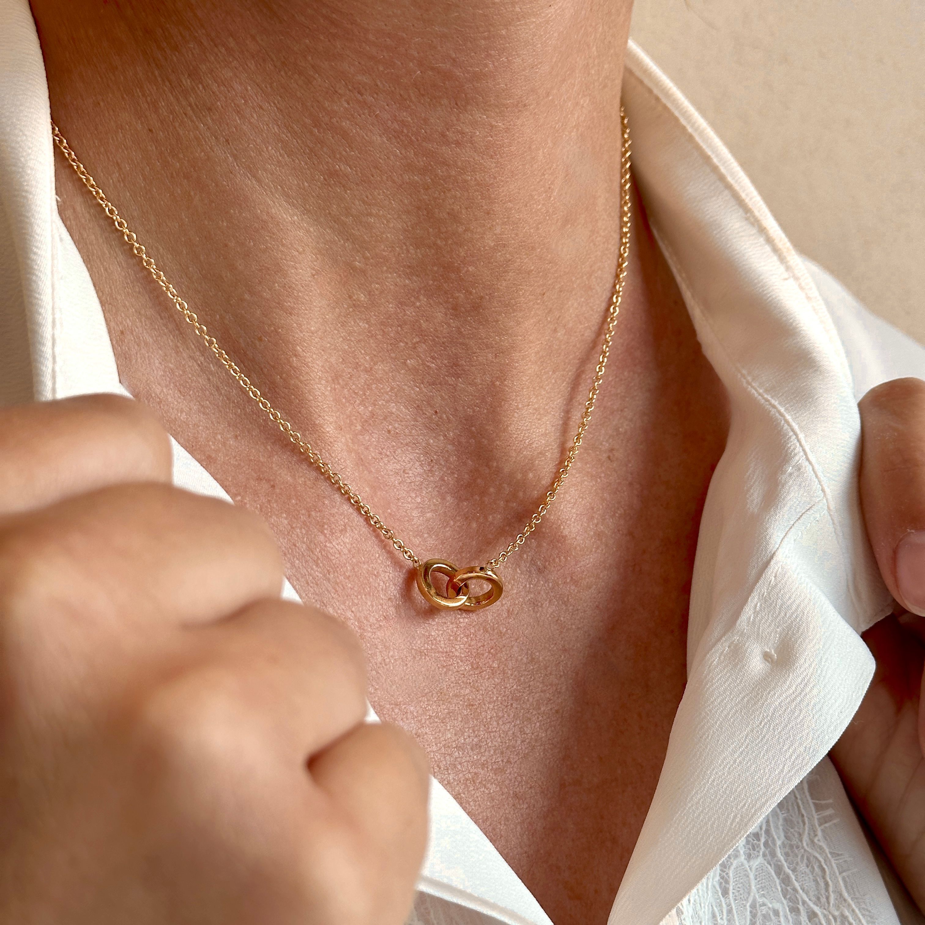 ÉSA GIROCOLLO IN ORO GIALLO 18KT