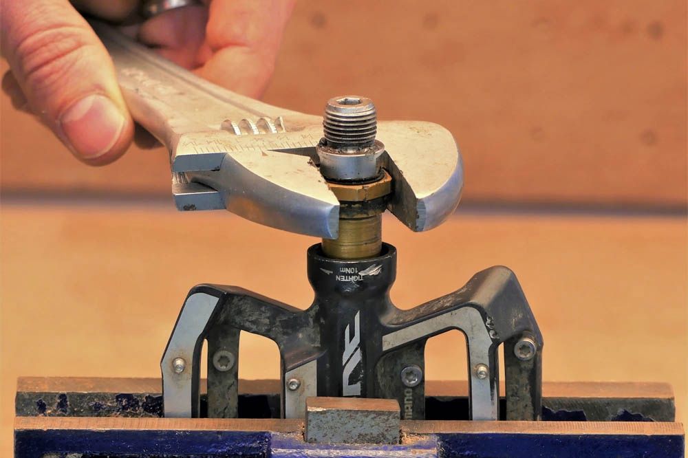 PEDAL SERVICE