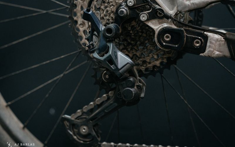 REAR DERAILLEUR SERVICE