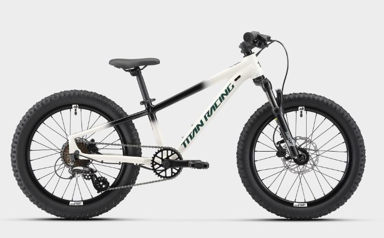 TITAN DRONE JR 20 - ARTIC SNOW
