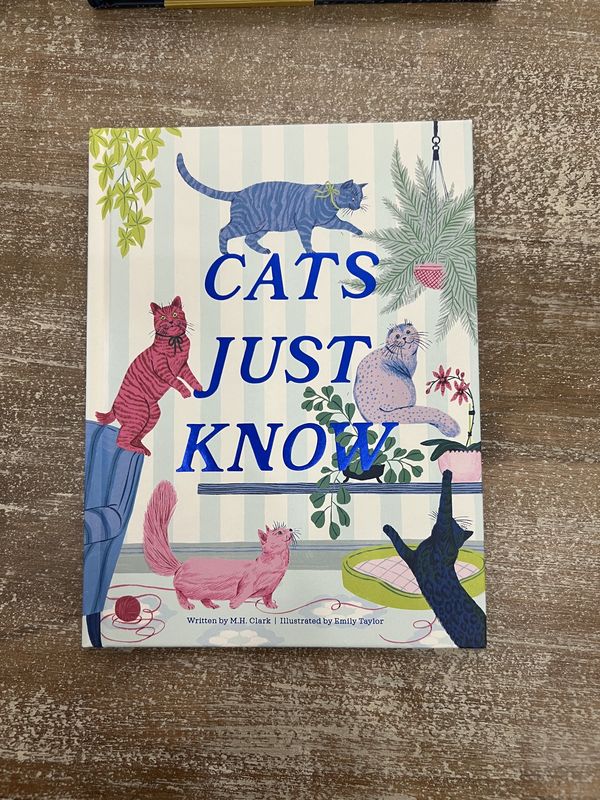 Cats Just Know Book