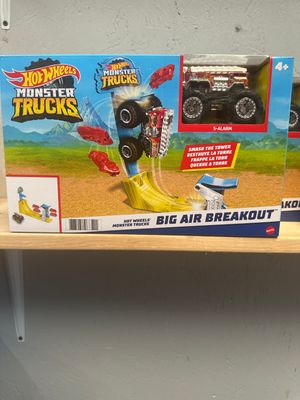 Mattel DP Hot Wheels Monster Truck Big Air Breakout