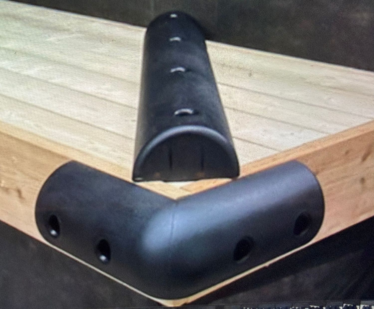 1 Corner and 1 Flat Dock Bumper – MEDIUM Series PACKAGE #1
