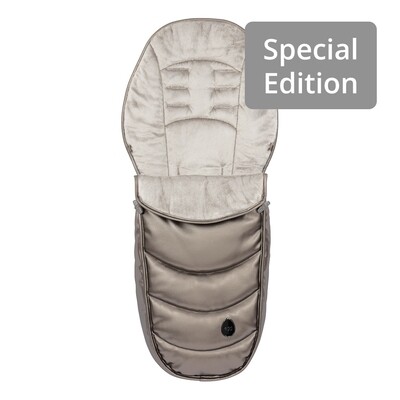 egg titanium footmuff