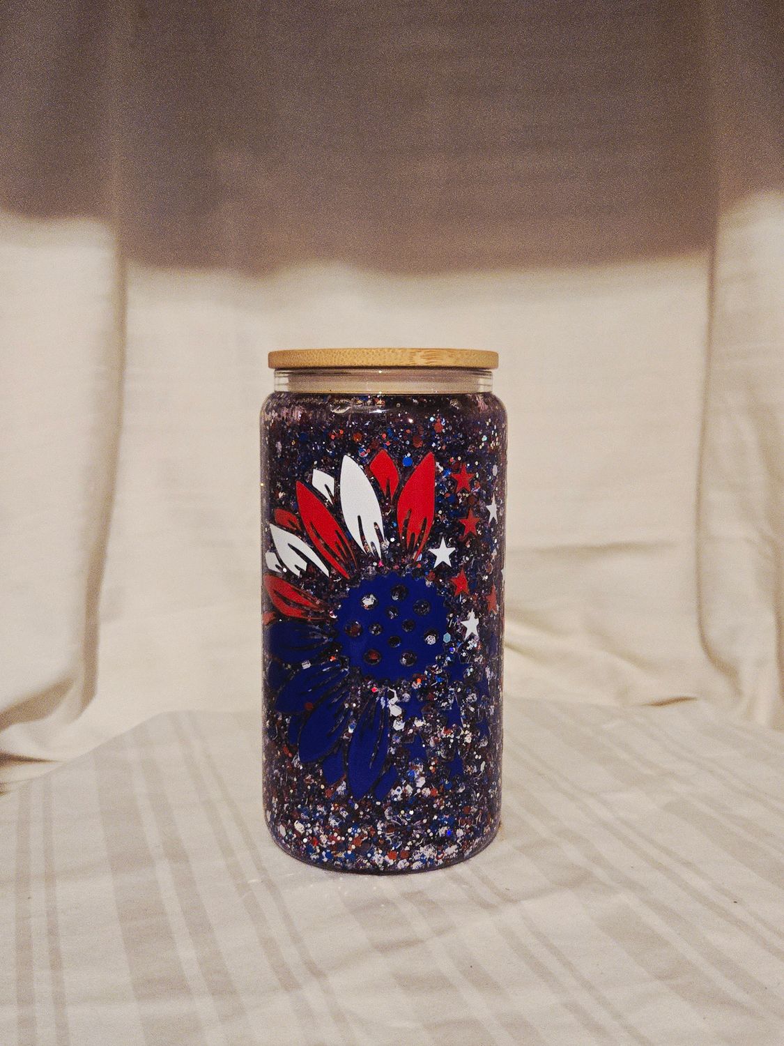 Star Spangled Bloom Tumbler – 16oz Glass Snow Globe
