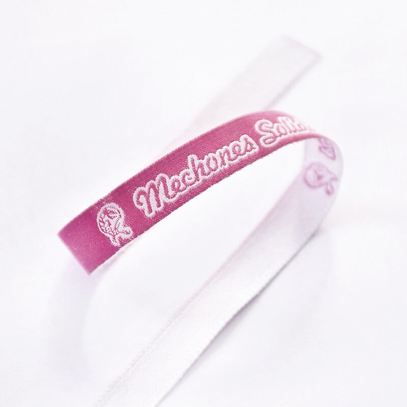Pulseras de tela bordadas