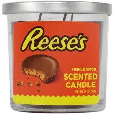 LICENSED SNACK SCENTED CANDLES, 14 OZ - REESE&#39;S PEANUT BUTTER CUP