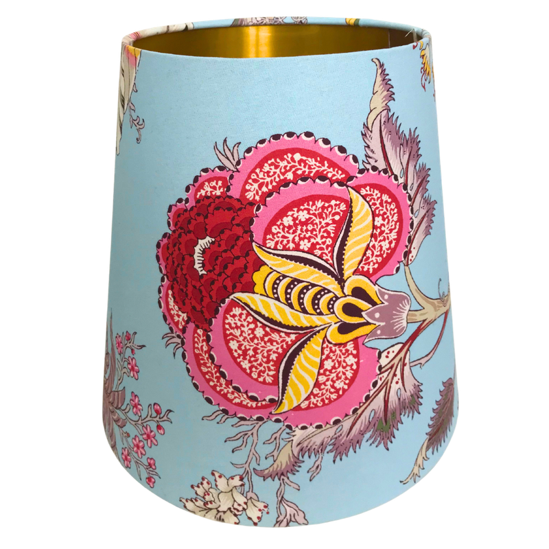 BLUMEN AUF BLAU | FLOWERS ON BLUE