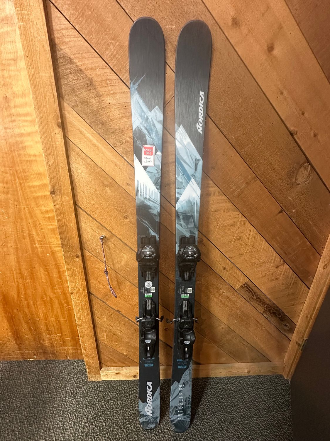 Nordica Enforcer 89 185cm Demo Ski w/ Attack 11 LYT Binding