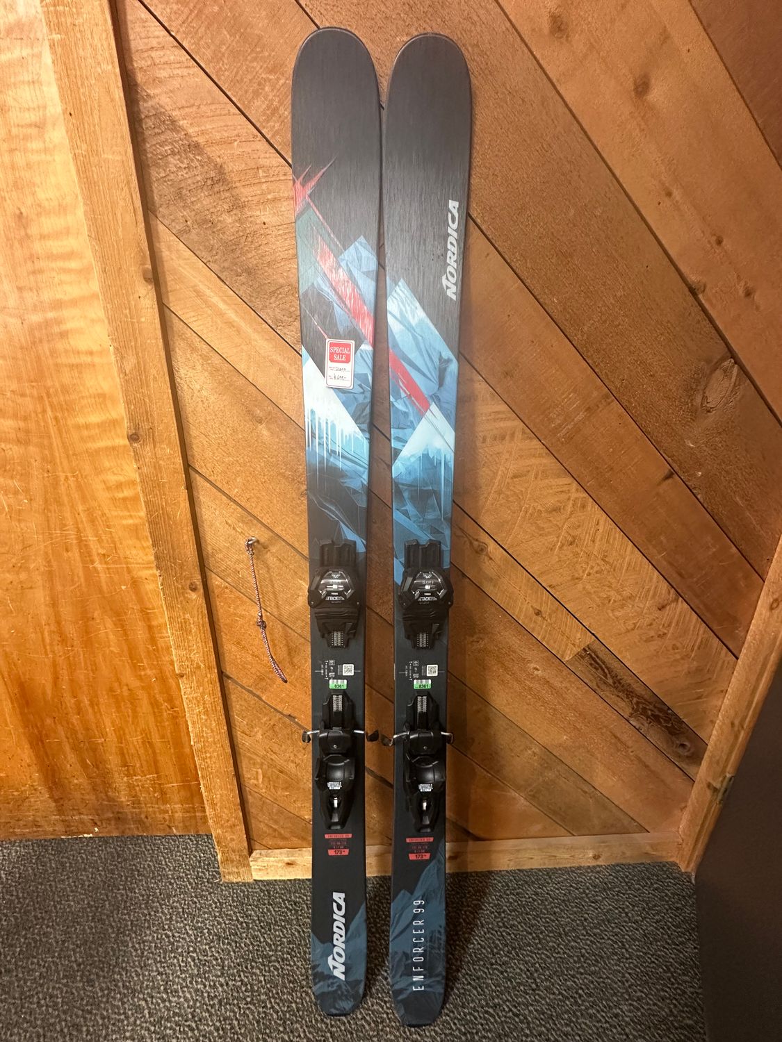 Nordica Enforcer 99 173 cm Demo Ski w/ Attack 11 LYT Demo Binding
