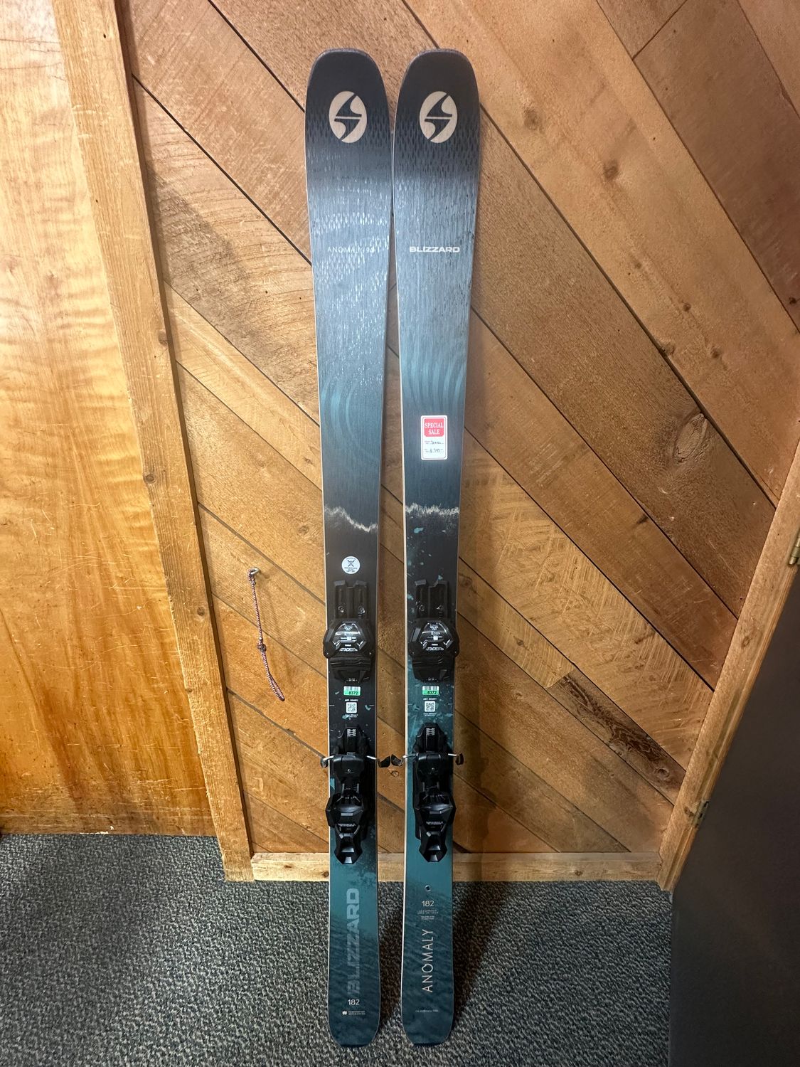 Blizzard Anomaly 94 182cm Demo Ski w/ Attack 13 LYT Demo Bindings
