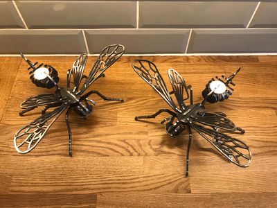 METAL HORNET SCULPTURE