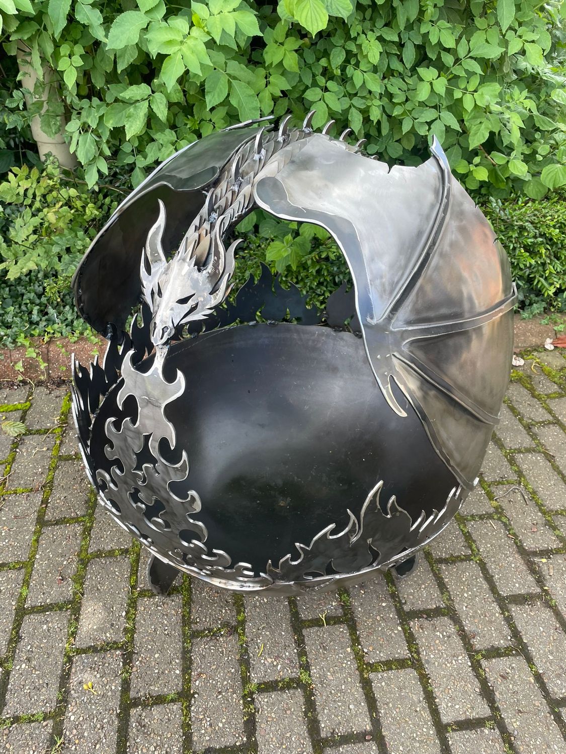 THE FLIGHT OF THE DRAGON FIRE GLOBE 700