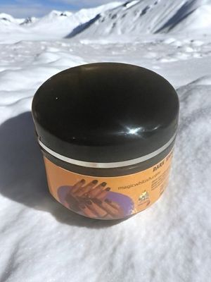 Dark knuckles cream remover