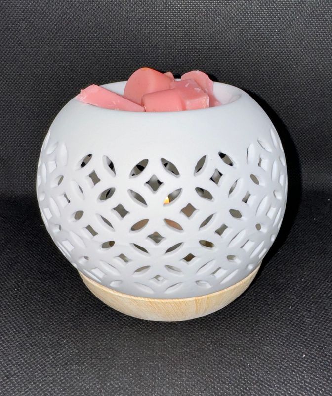 Round Wood Inspired- Diamonds