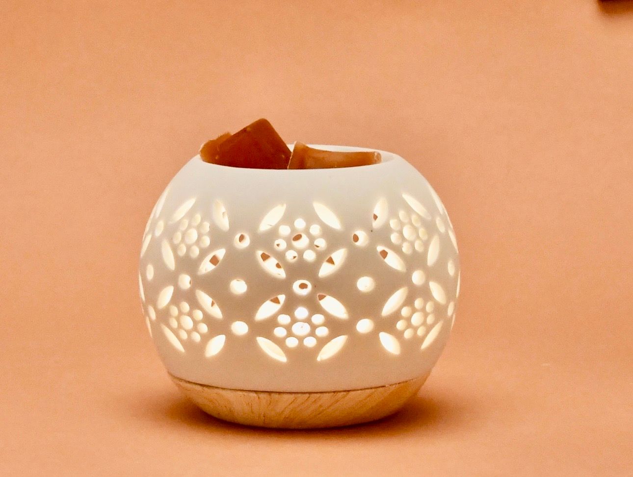 Round Wood Inspired- Flowers