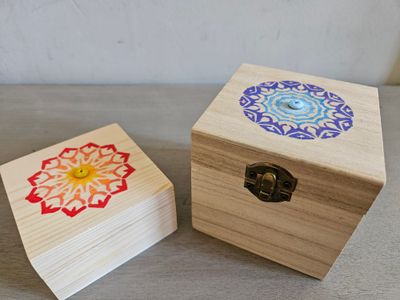 Wooden box charging station for G5/CIAS