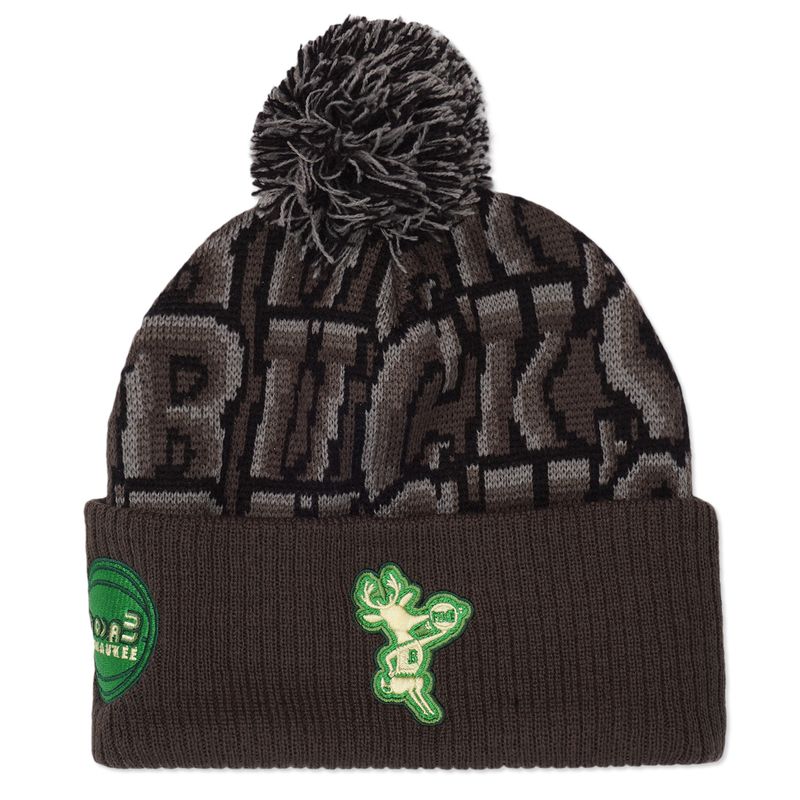 MITCHELL &amp; NESS X MODA3 BUCKS HOMECOURT BANGO POM BEANIE