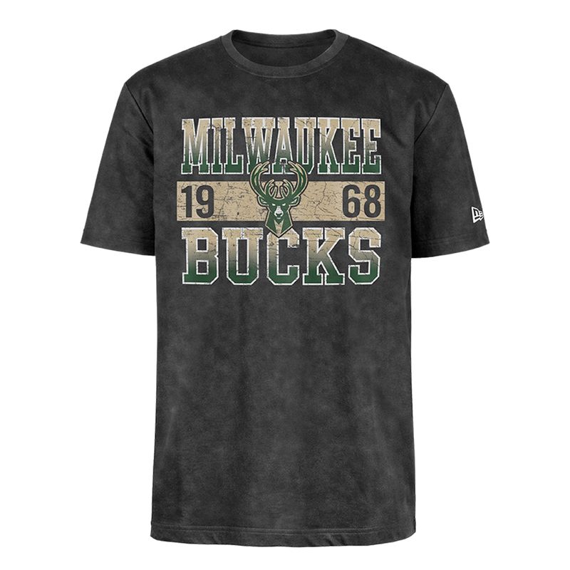 NEW ERA MILWAUKEE BUCKS STONE WASH TEE  