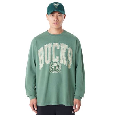 NEW ERA MILWAUKEE BUCKS WORDMARK CREST OVERSIZED LONG SLEEVE TEE 