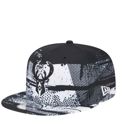 NEW ERA MILWAUKEE BUCKS TIP OFF &#39;24 9FIFTY SNAPBACK HAT