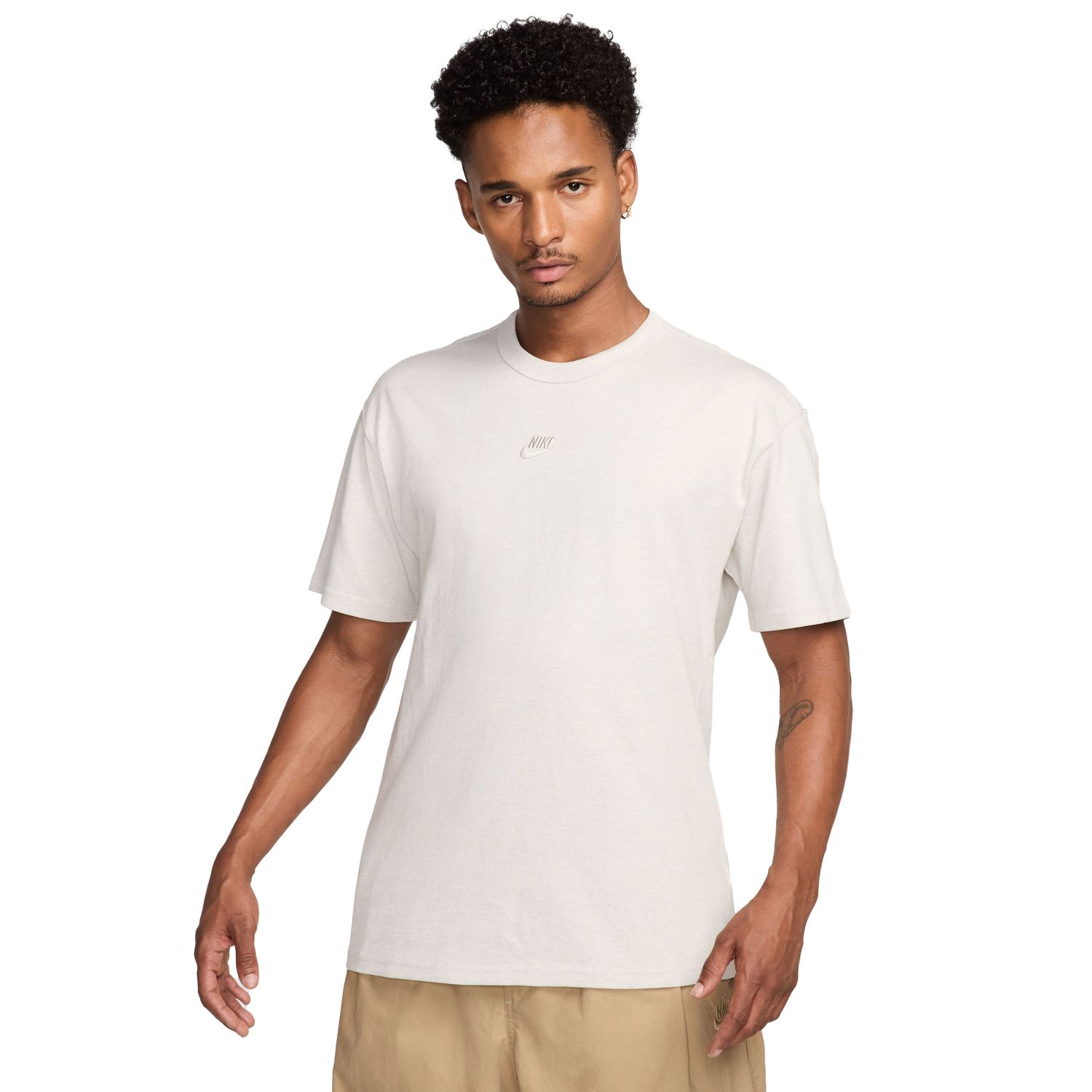 NIKE PREMIUM ESSENTIALS TEE    
