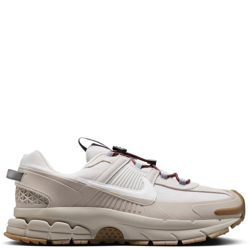NIKE ZOOM VOMERO ROAM 