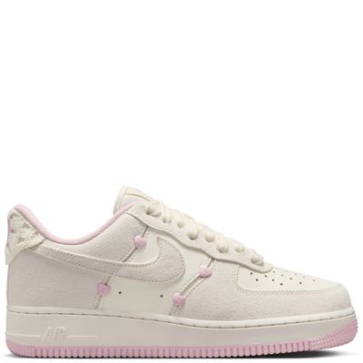 NIKE WOMEN&#39;S AIR FORCE 1 &#39;07 LX &#39;VALENTINE&#39;S DAY&#39;   