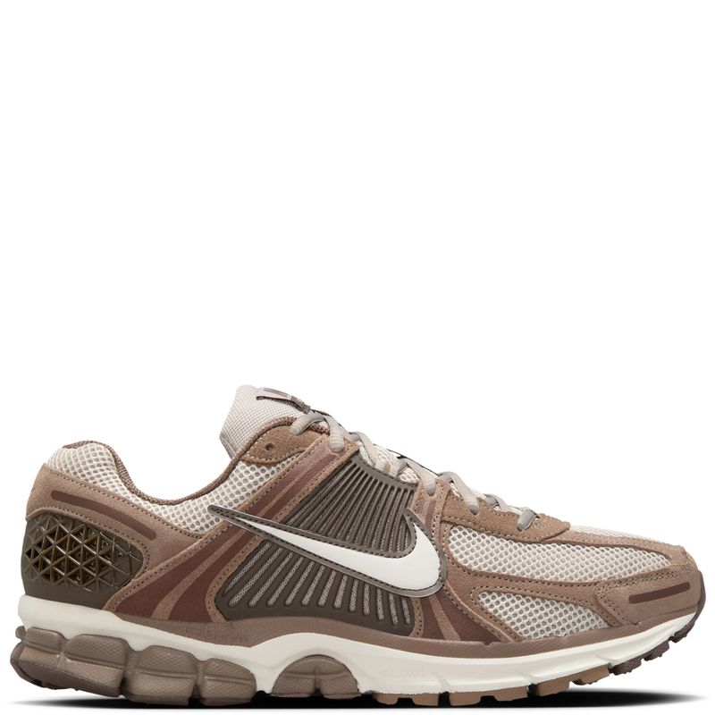 NIKE ZOOM VOMERO 5   