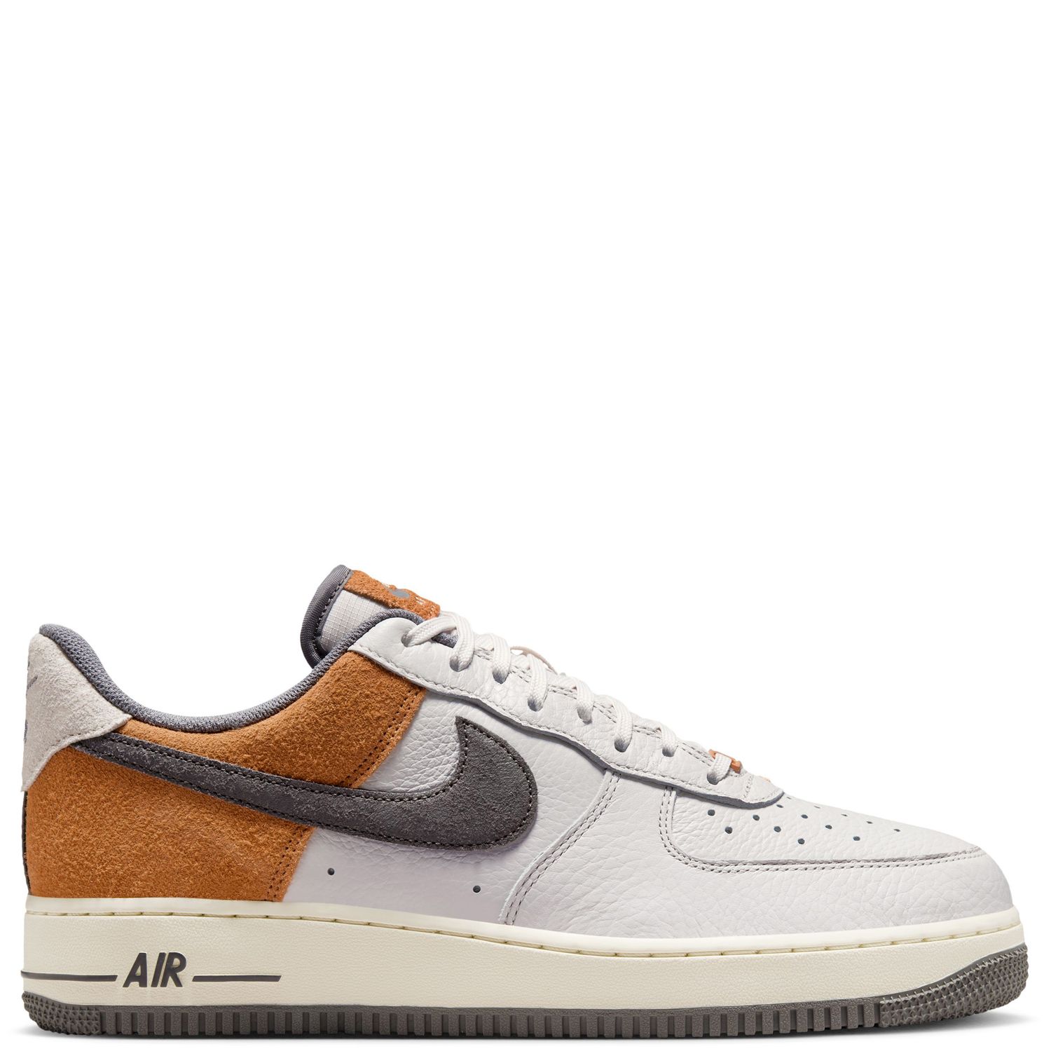 NIKE AIR FORCE 1 &#39;07 LV8