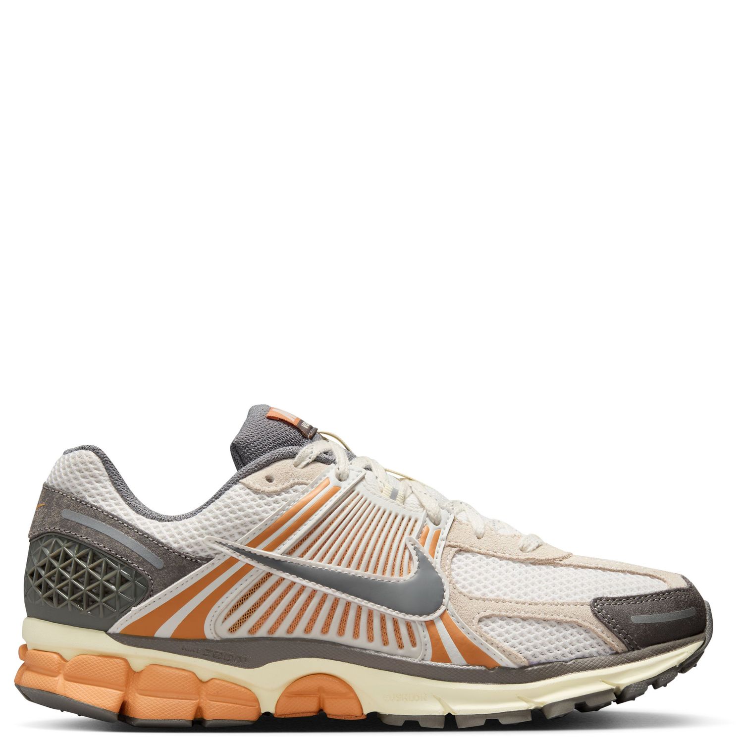 NIKE ZOOM VOMERO 5