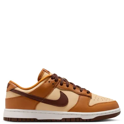 NIKE WOMEN&#39;S DUNK LOW SE