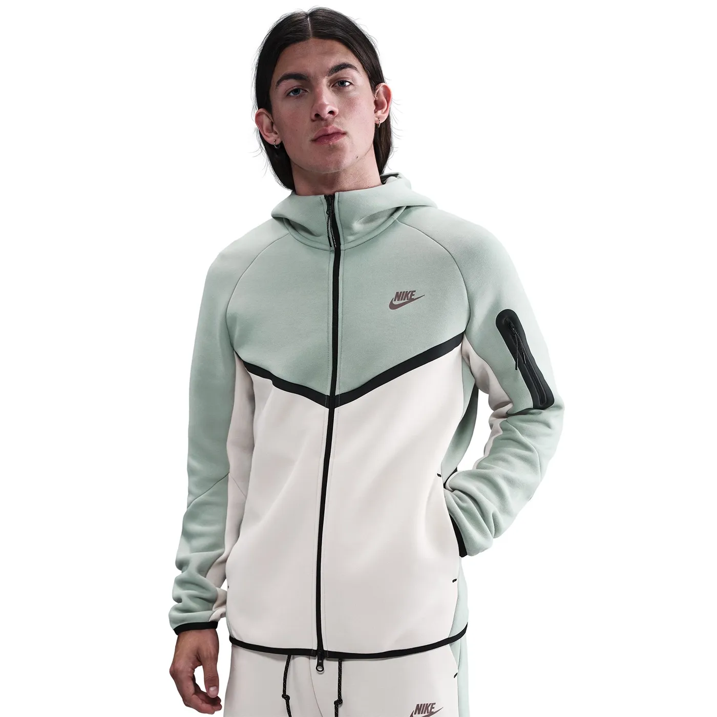 NIKE TECH FLEECE WINDRUNNER FULL-ZIP HOODIE