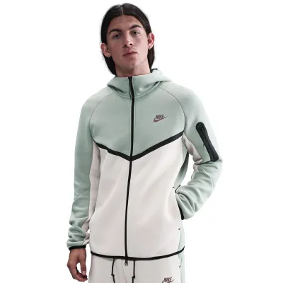NIKE TECH FLEECE WINDRUNNER FULL-ZIP HOODIE