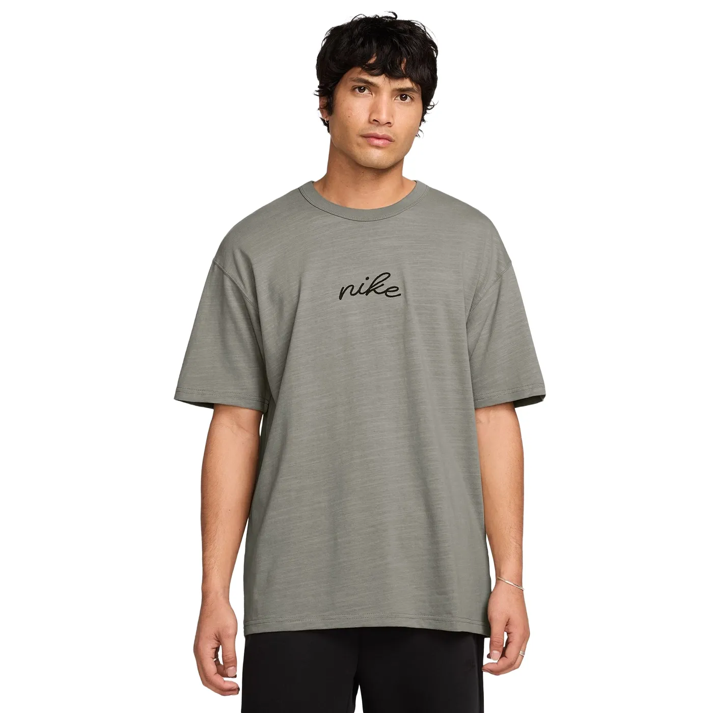 NIKE PREMIUM ESSENTIALS TEE