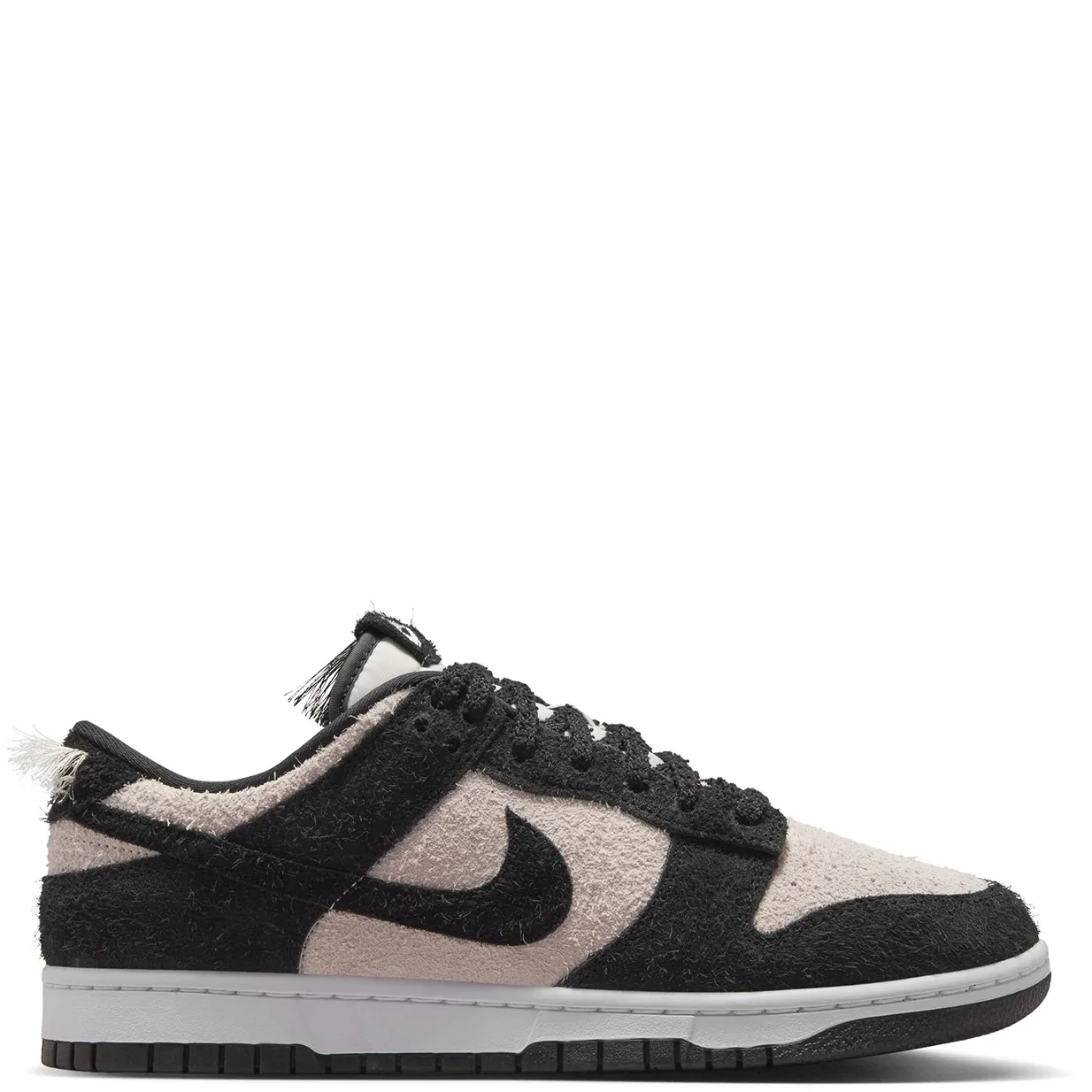 NIKE DUNK LOW RETRO SE &#39;PANDA-MONIUM&#39; 