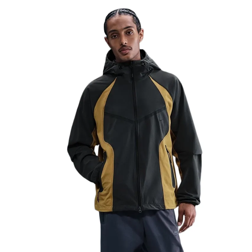 NIKE TECH DRI-FIT WOVEN COLOR-BLOCK WINDRUNNER JACKET