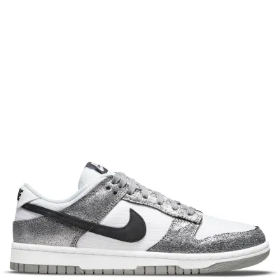 NIKE WOMEN&#39;S DUNK LOW