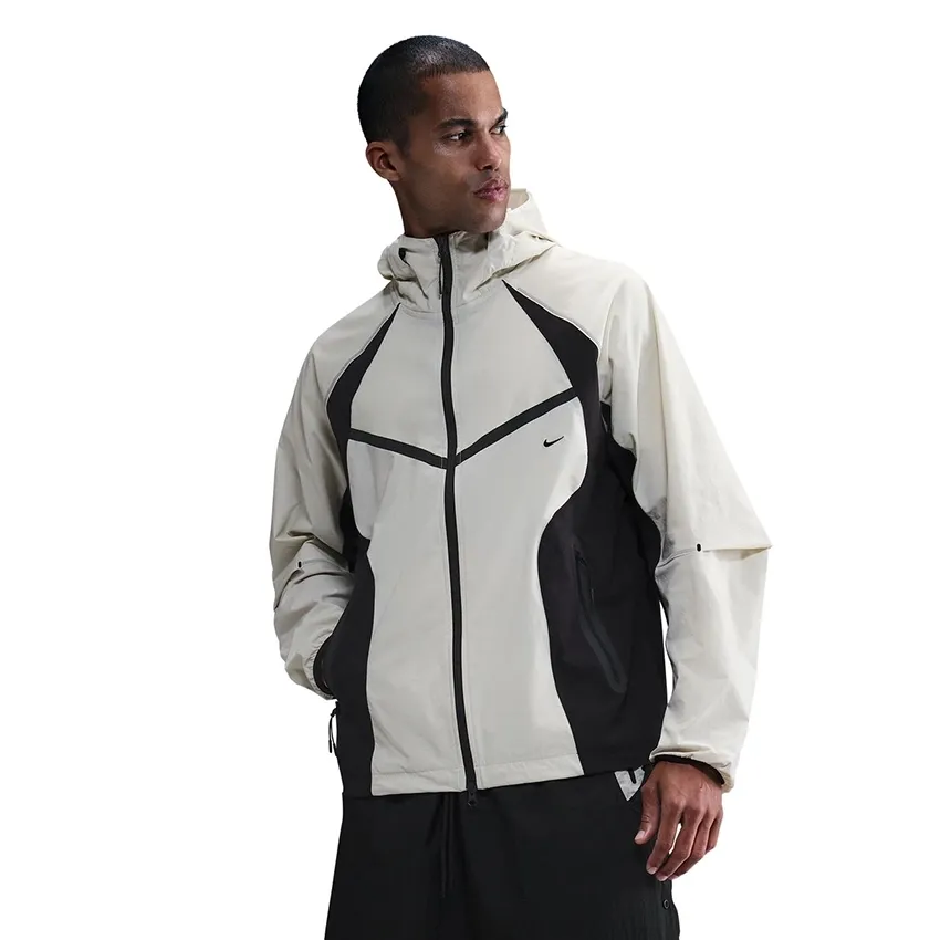 NIKE TECH WOVEN COLOR-BLOCK WINDRUNNER OVERSIZED JACKET